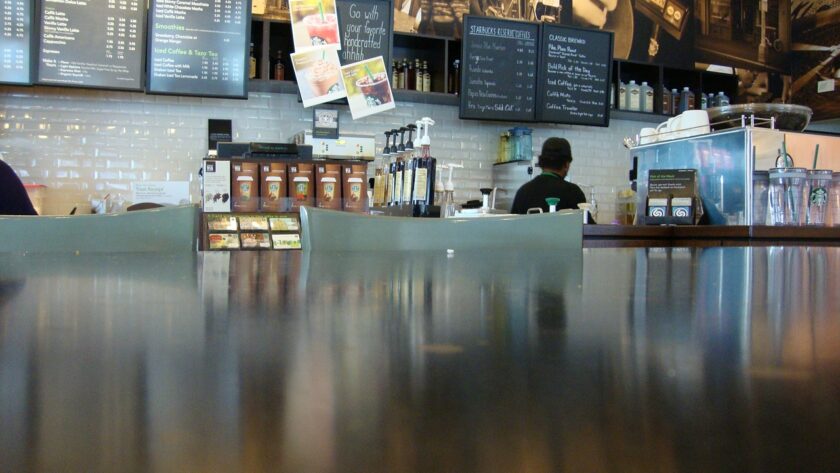 Beste Starbucks-Läden in Warschau: Ein Reiseführer